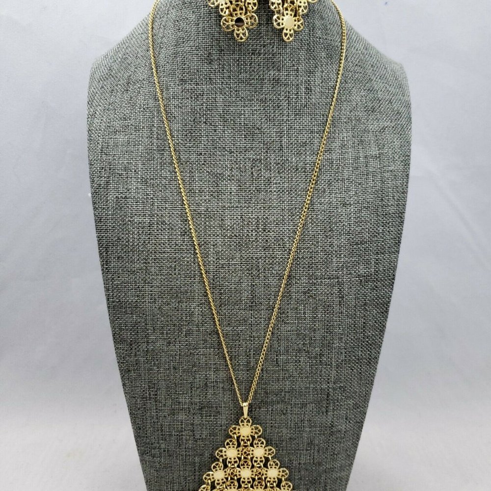 Vintage Sarah Coventry Gold Necklace & Earrings
